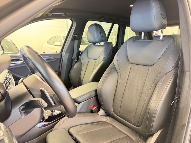 Bild 13: BMW X3 xDrive30e PHEV Au