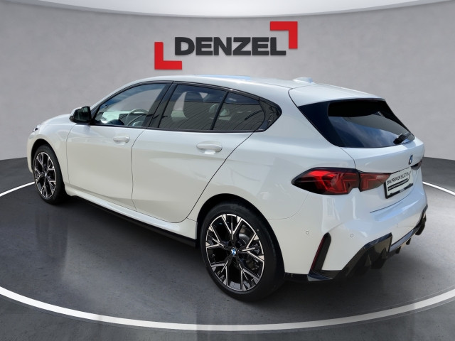Bild 2: BMW 116 5-Türer F70