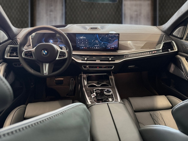 Bild 8: BMW X7 xDrive40d G07 B57