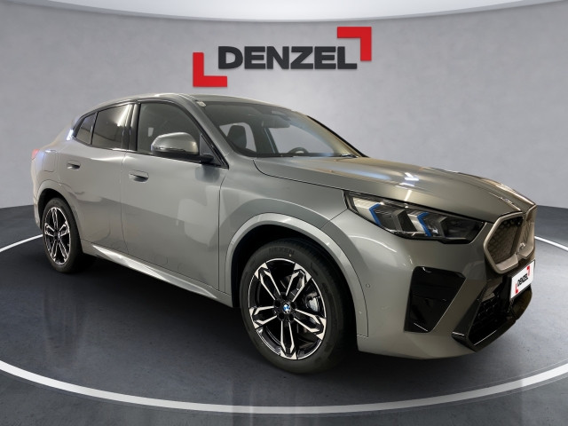 Bild 5: BMW iX2 eDrive 20 U10