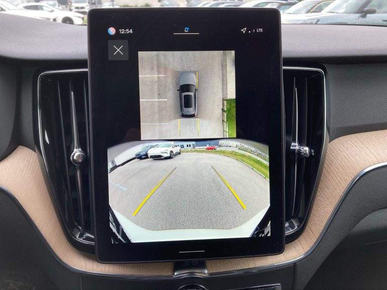 Bild 14: VOLVO PKW XC60 Plus, T6 eAWD Plug-in Hybrid, Elektrisch/Benzin, Bright