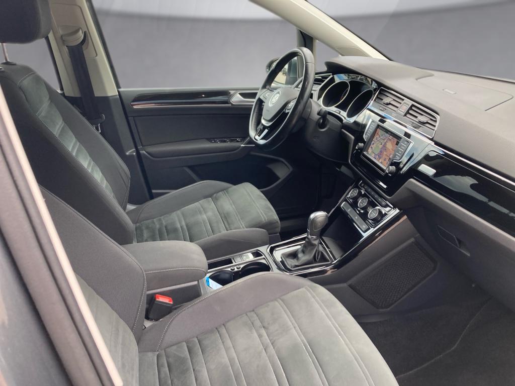 Bild 10: VW Touran Highline 1,6