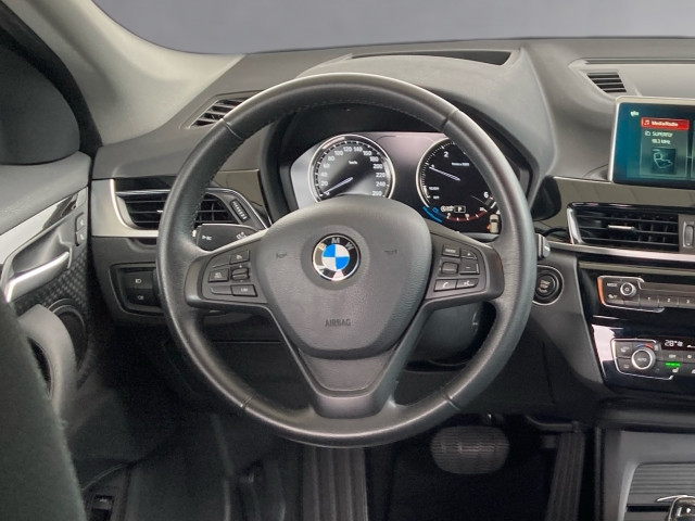 Bild 9: BMW X1 sDrive16d Advanta