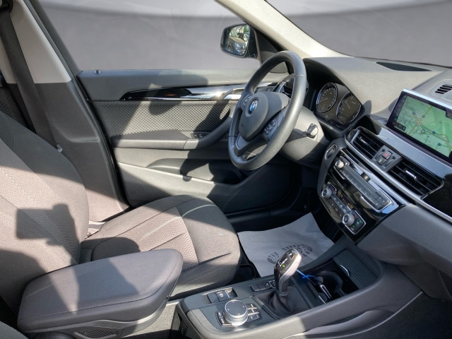 Bild 10: BMW X1 sDrive16d Advanta