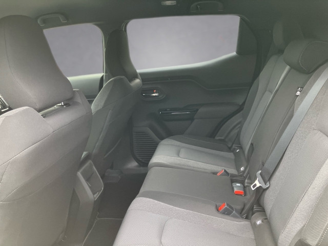 Bild 11: Toyota Urban Cruiser BEV 4x2 Teamplayer 128kW