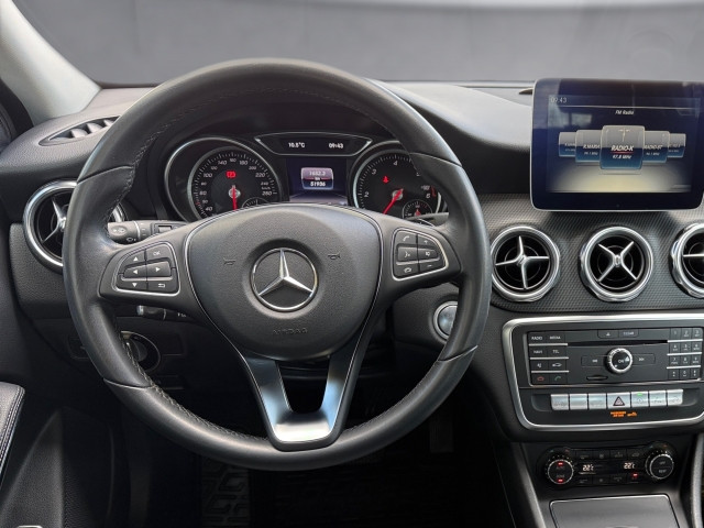 Bild 9: Mercedes GLA 200d 4MATIC