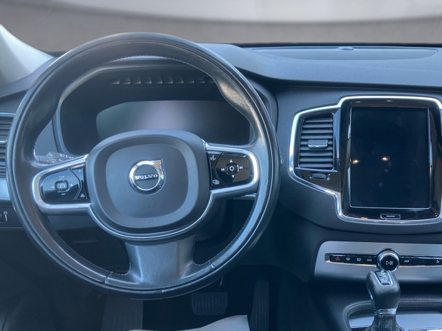 Bild 9: VOLVO PKW XC90 D5 AWD A Momentum 7-Sitzer 8-Gang Automatik