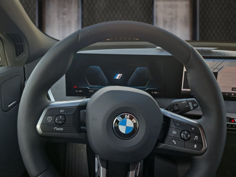 Bild 9: BMW PKW i-Serie iX xDrive45 I20