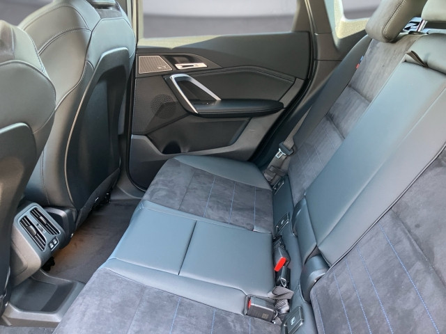 Bild 9: BMW iX1 eDrive20 U11 HB0