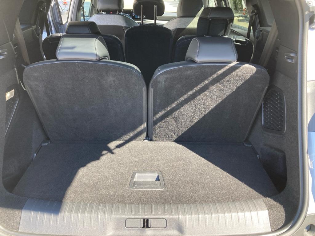Bild 12: Peugeot 5008 Allure Hybrid 145 eDCS6