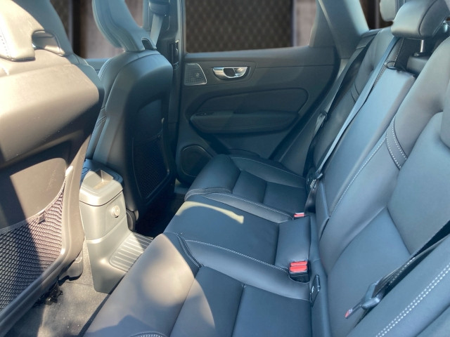Bild 11: VOLVO PKW XC60 Black Edition Ultra, T6 AWD Plug-in Hybrid, Elektrisch/