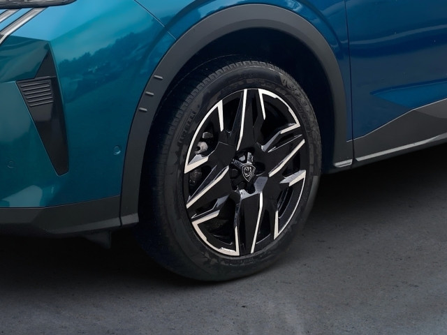 Bild 7: Peugeot 5008 Allure H<brid 145 e-DCS6
