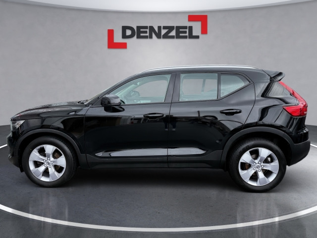 Bild 1: VOLVO PKW XC40 D3 Momentum Geartronic