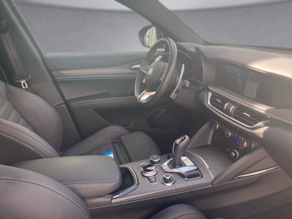 Bild 10: Alfa Stelvio Quadrifoglio