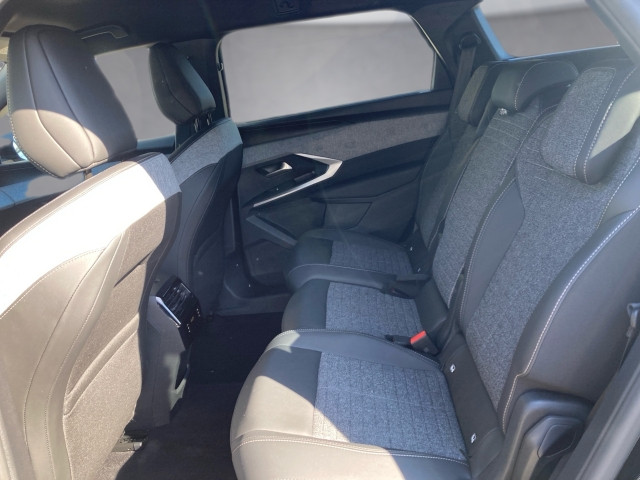 Bild 11: Peugeot 5008 Allure Hybrid 145 e-DCS6