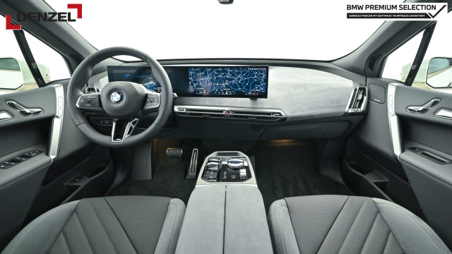 Bild 10: BMW PKW i-Serie iX xDrive45