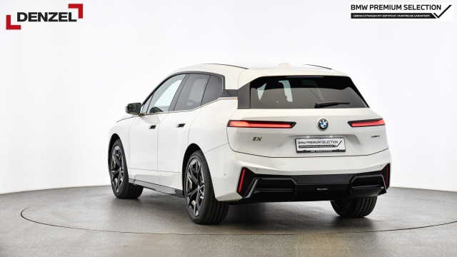 Bild 2: BMW PKW i-Serie iX xDrive45