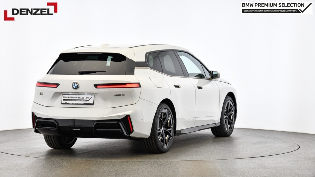 Bild 4: BMW PKW i-Serie iX xDrive45