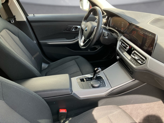Bild 10: BMW 318i Touring G21