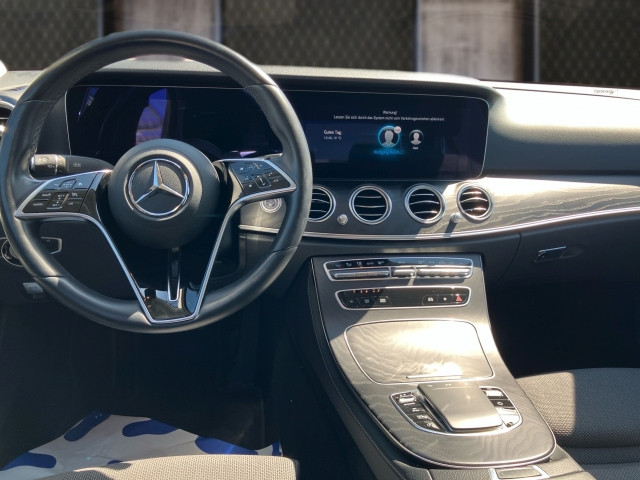 Bild 7: Mercedes E Klasse E220d 4Matic Aut. Allrad