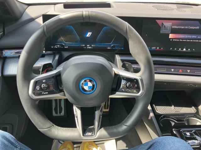 Bild 13: BMW 550e xDrive Limousine G60 XB1
