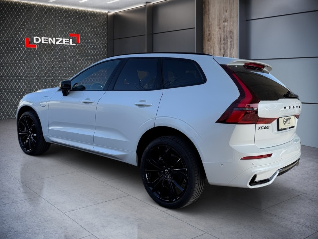 Bild 2: VOLVO PKW XC60 Black Edition Ultra, T6 eAWD Plug-in Hybrid, Elektrisch