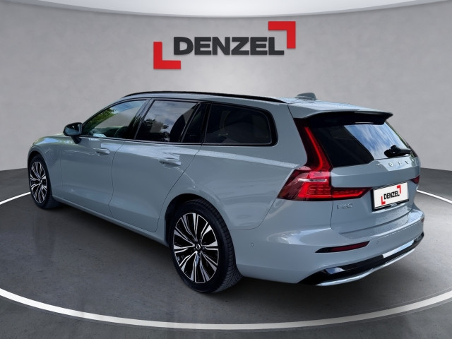 Bild 2: VOLVO PKW V60 Plus, T6 eAWD Plug-in Hybrid, Elektrisch/Benzin, Dark