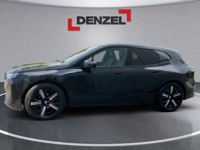 Bild 1: BMW iX xDrive40 I20 XE2