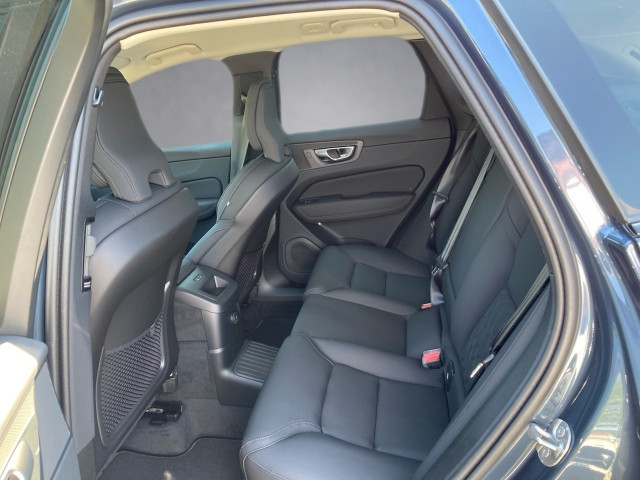 Bild 9: VOLVO PKW XC60 Plus, T6 AWD Plug-in Hybrid, Elektrisch/Benzin, Dark