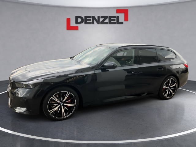 Bild 1: BMW i5 xDrive40 Touring