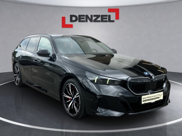 Bild 2: BMW i5 xDrive40 Touring