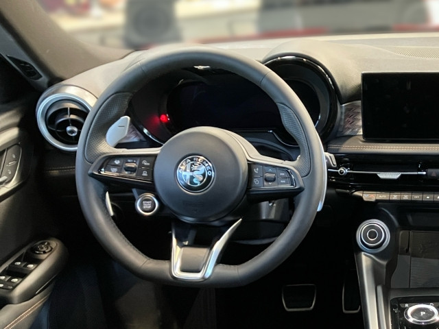 Bild 9: Alfa Tonale Ibrida 1.5 175PS FWD TI