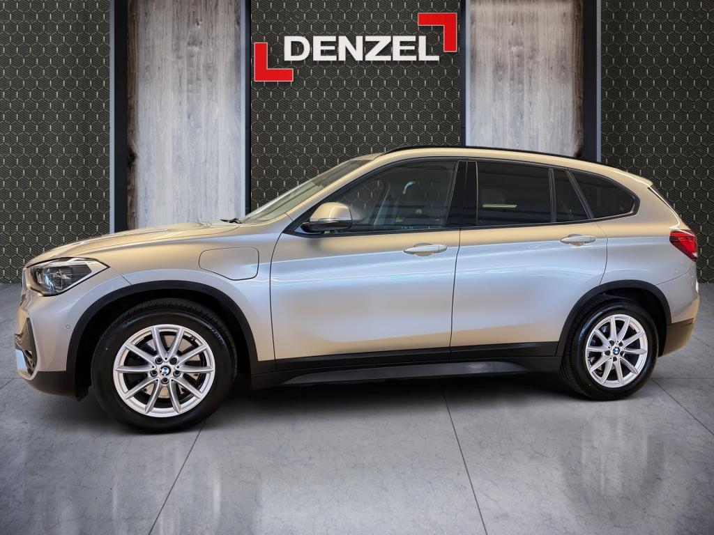Bild 1: BMW X1 xDrive25e PHEV Au