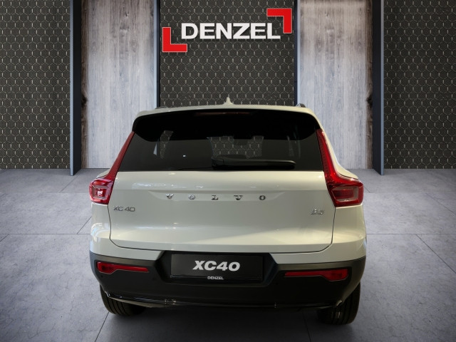 Bild 10: VOLVO PKW XC40 B3 Mild Hybrid