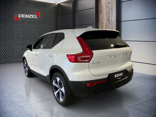 Bild 2: VOLVO PKW XC40 B3 Mild Hybrid