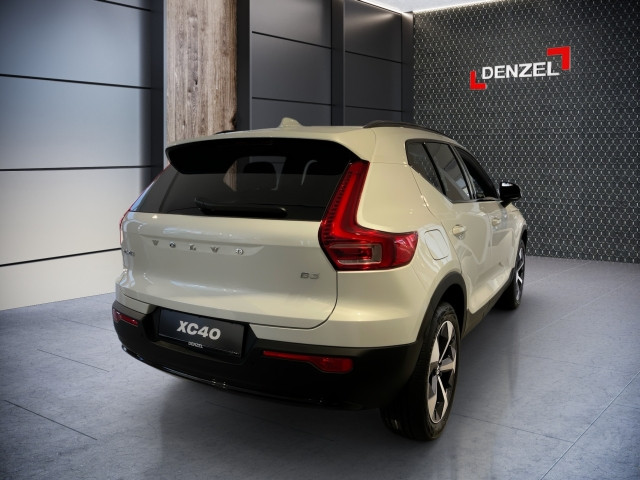 Bild 3: VOLVO PKW XC40 B3 Mild Hybrid