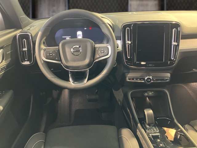 Bild 6: VOLVO PKW XC40 B3 Mild Hybrid