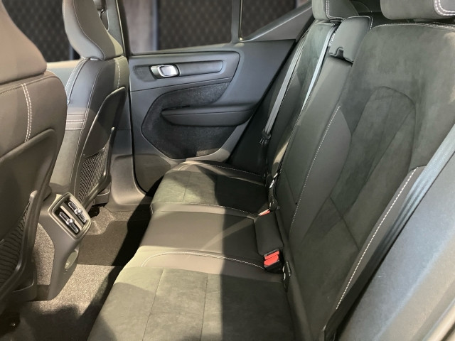 Bild 8: VOLVO PKW XC40 B3 Mild Hybrid