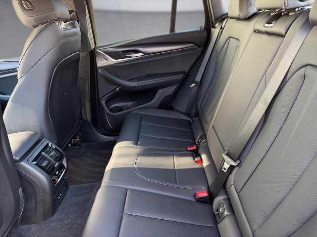 Bild 10: BMW X3 xDrive30e PHEV