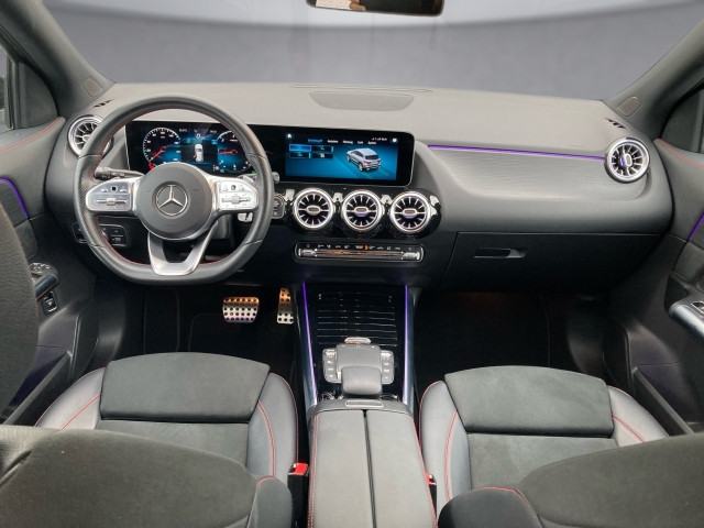 Bild 14: Mercedes GLA 200 Aut.