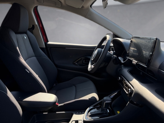 Bild 10: Toyota Yaris 5-Türer Teamplayer 1,5L Hybrid,  Syst. 85kW