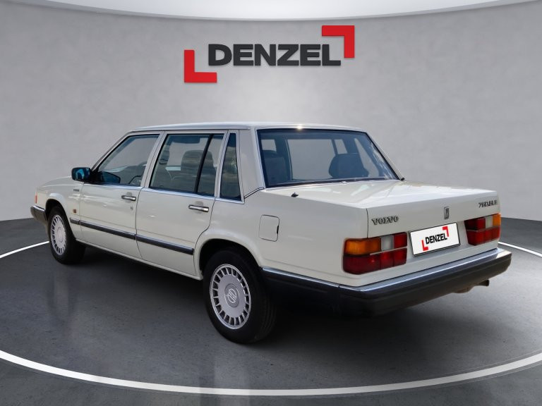 Bild 2: VOLVO PKW 760