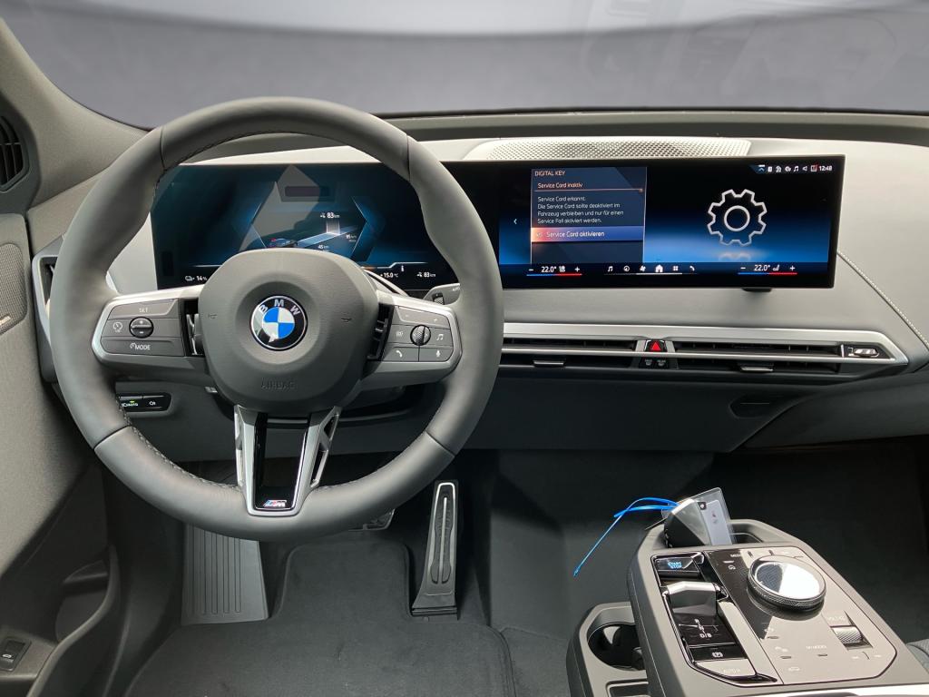 Bild 8: BMW PKW i-Serie iX xDrive60