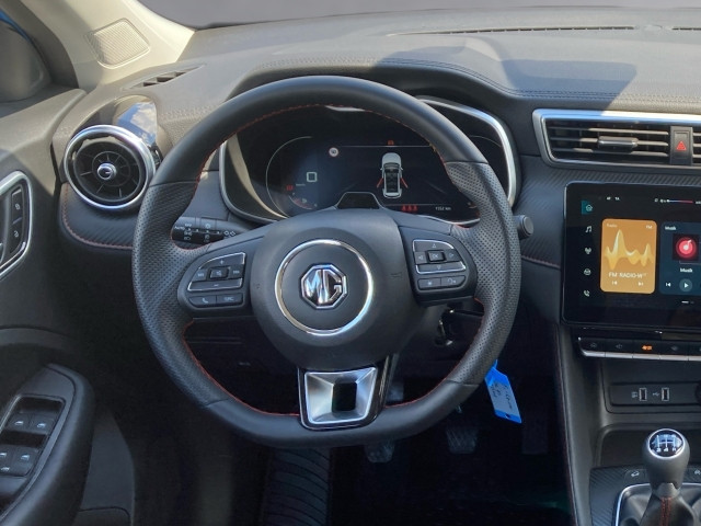 Bild 9: MG ZSICE Luxury