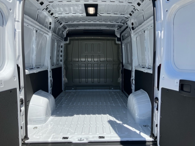 Bild 12: Fiat Transporter Ducato Serie 2 Kastenwagen L2H2 3000 120 MT