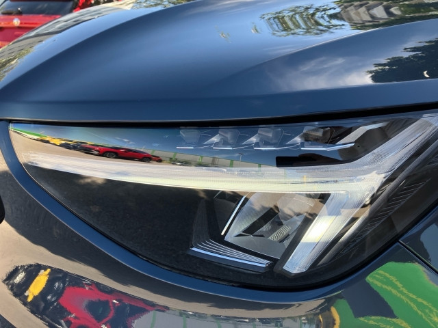 Bild 3: VOLVO PKW XC40 Plus, B3 Mild Hybrid, Benzin, Dark