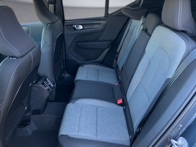 Bild 8: VOLVO PKW XC40 Plus, B3 Mild Hybrid, Benzin, Dark