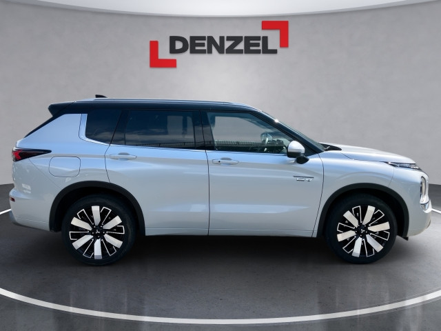 Bild 4: Mitsubishi Outlander PHEV 2,4 4WD Diamond 2-tone Leder