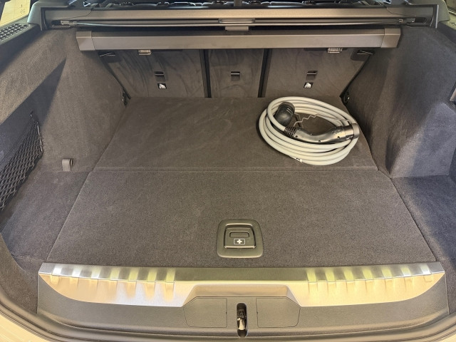 Bild 12: BMW 330e xDrive Touring G21