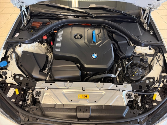 Bild 14: BMW 330e xDrive Touring G21